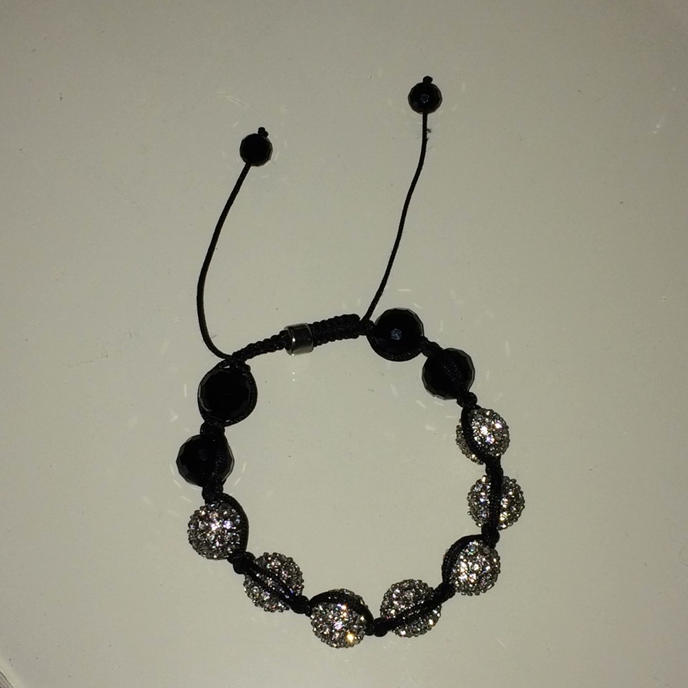 TIE BRACELET